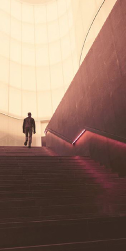 Homme dans les escaliers